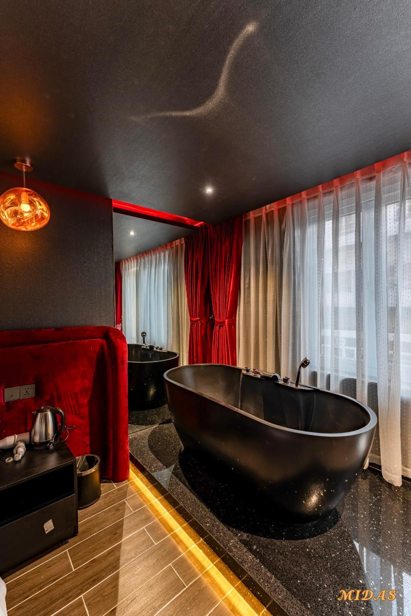 Midas Hotel 2 Хошимин Экстерьер фото
